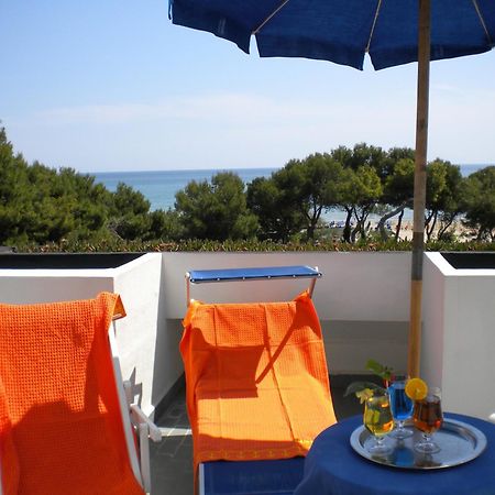 Zenit Hotel Джулианова Екстериор снимка